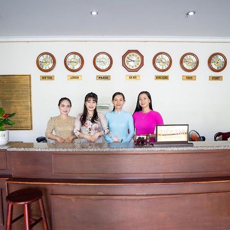 Отель Khach San Bong Sen Vi Thanh Экстерьер фото