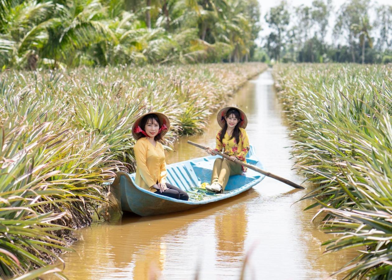 Отель Khach San Bong Sen Vi Thanh Экстерьер фото