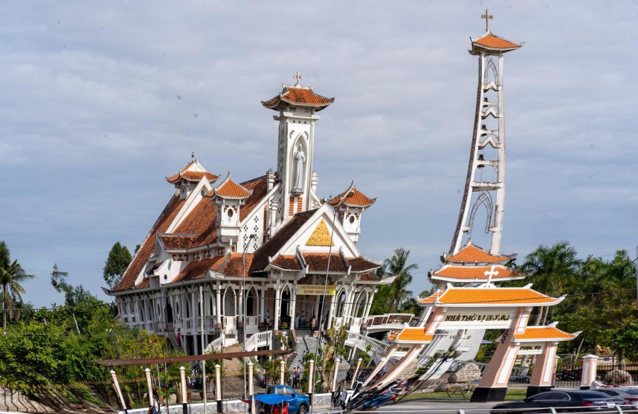 Отель Khach San Bong Sen Vi Thanh Экстерьер фото